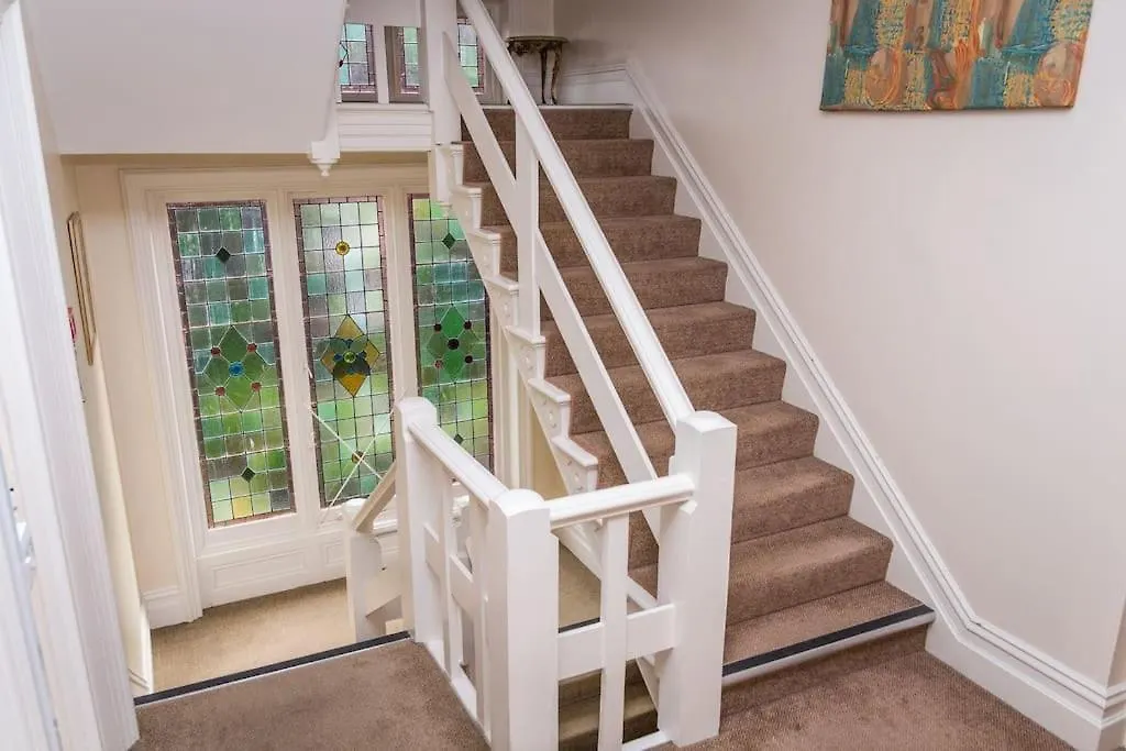 The Bournemouth Villa By The Sea, Sleeps 32